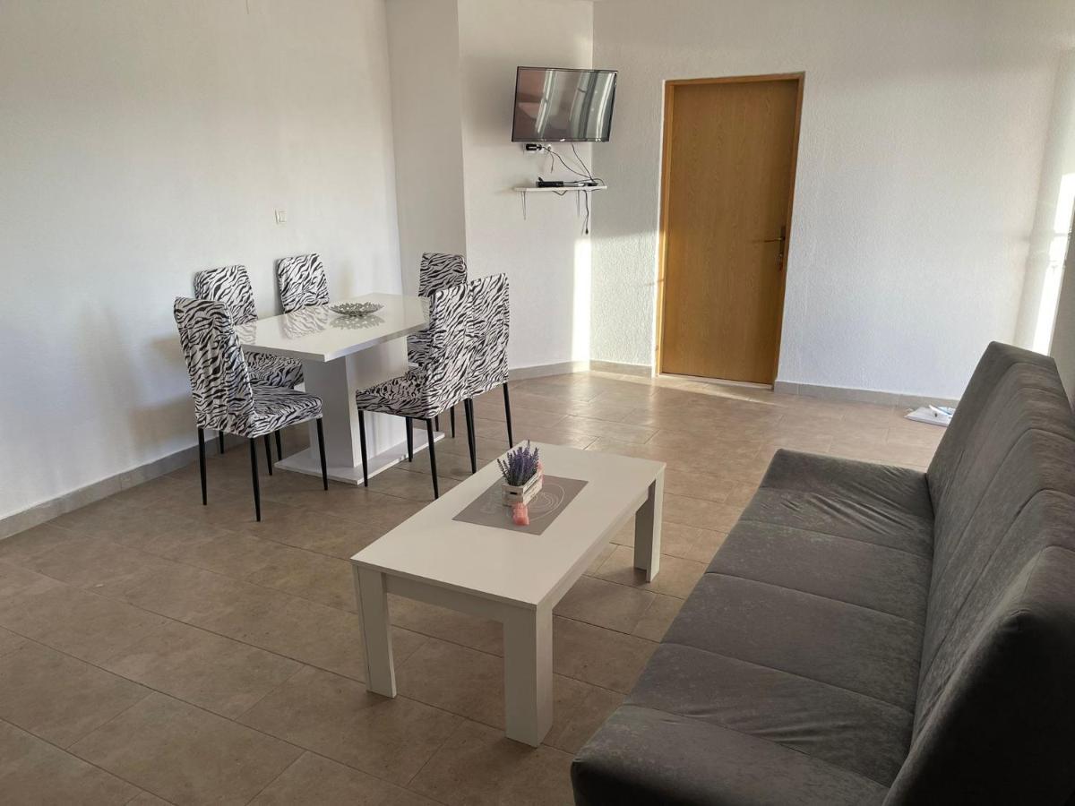 Apartmani Zuti Neum Exteriör bild