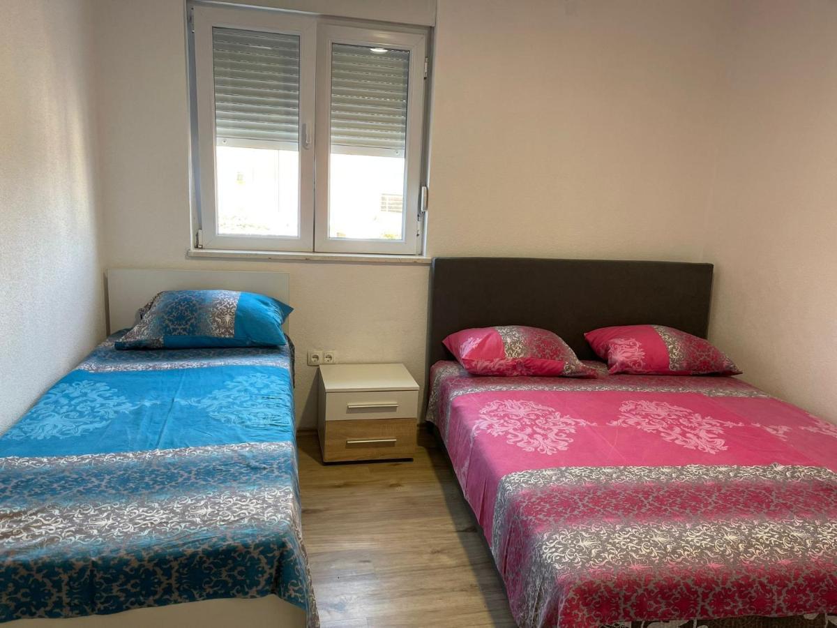 Apartmani Zuti Neum Exteriör bild