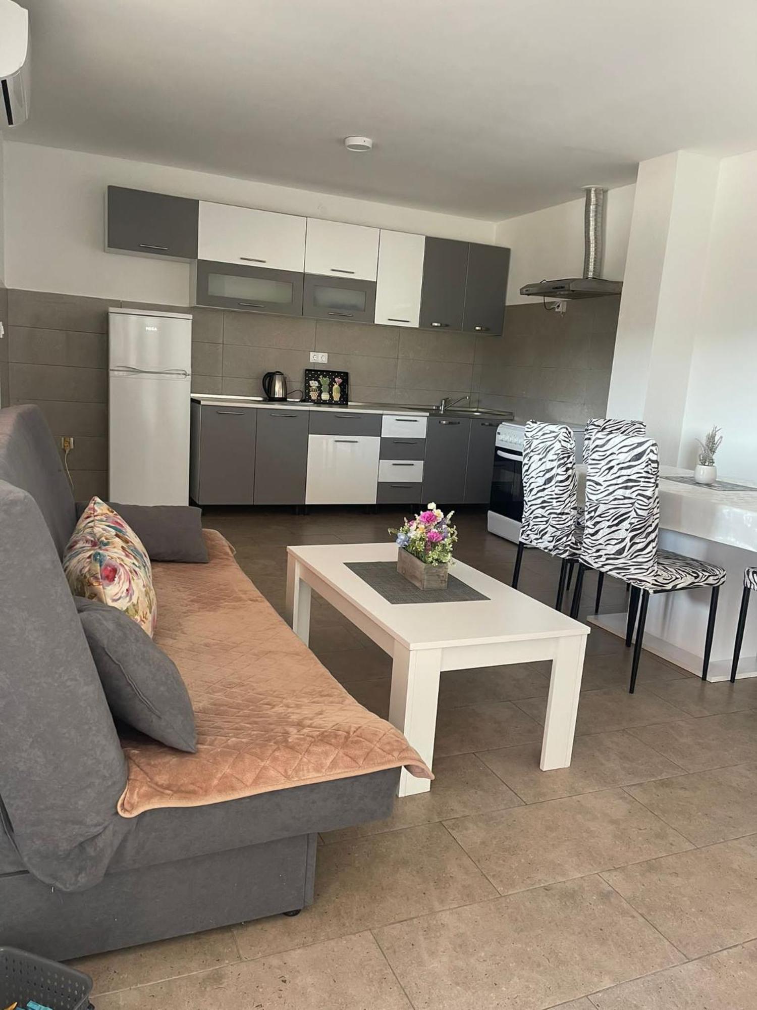 Apartmani Zuti Neum Rum bild
