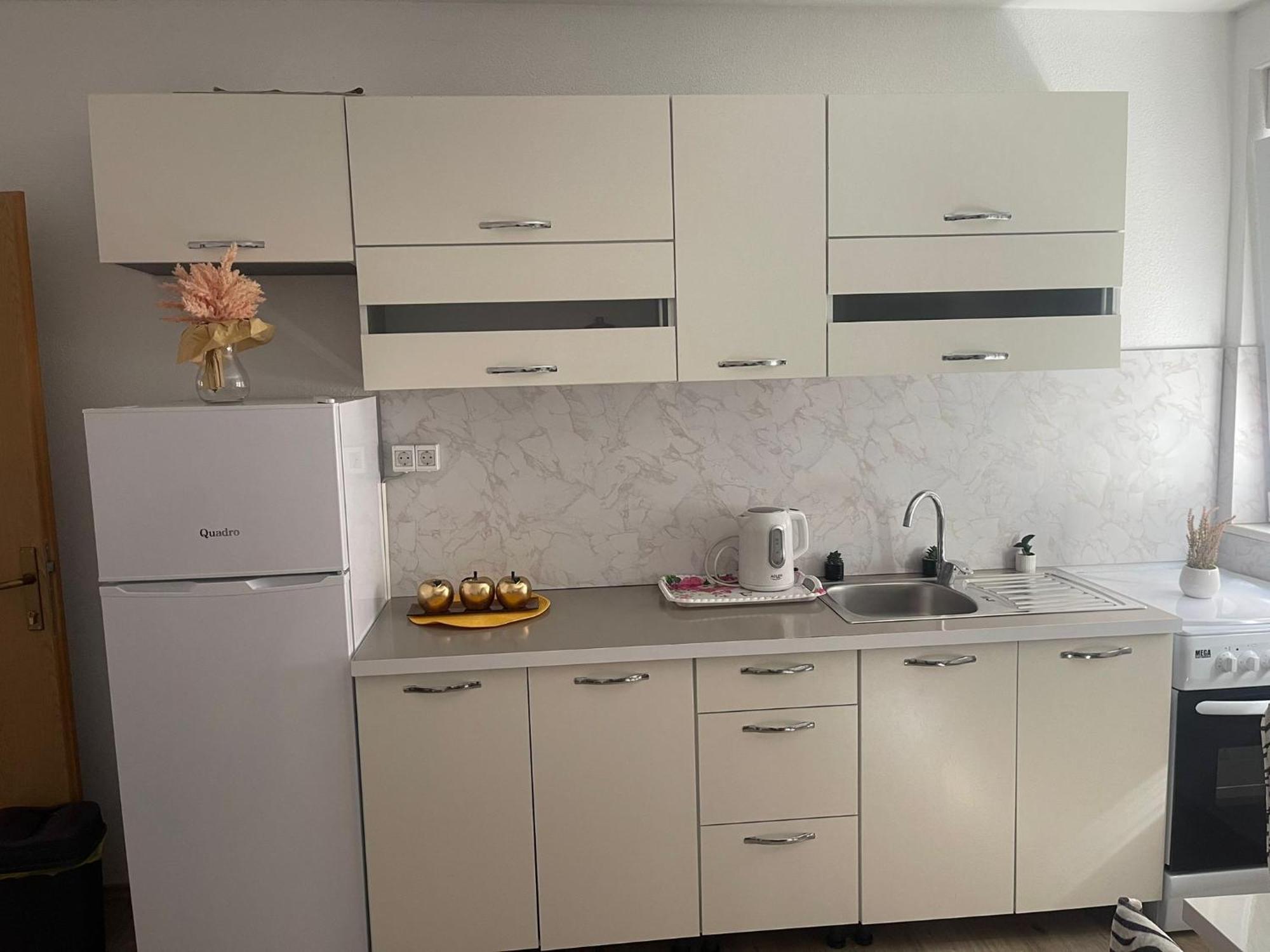 Apartmani Zuti Neum Rum bild
