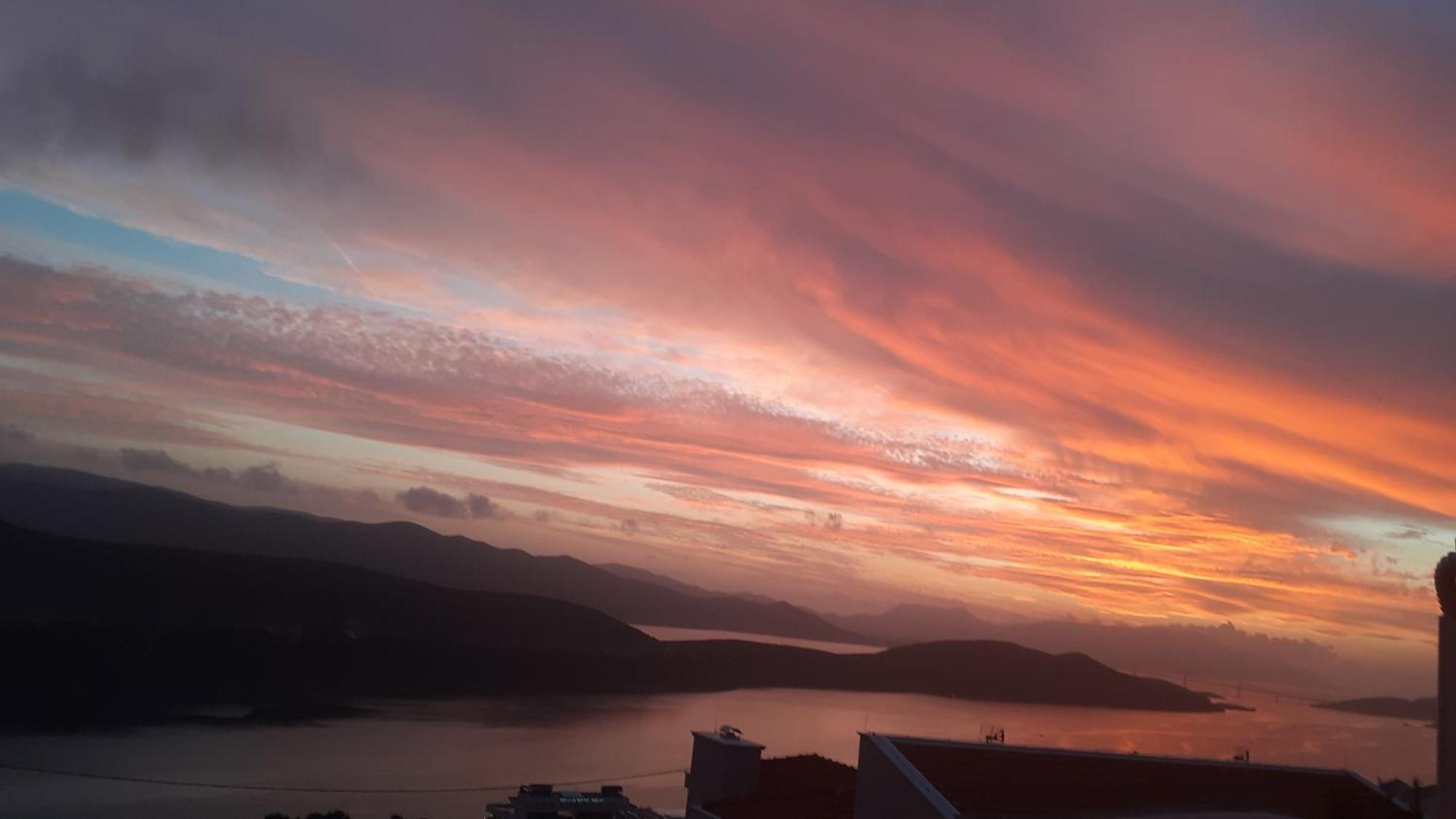 Apartmani Zuti Neum Exteriör bild